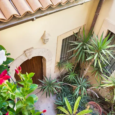 Il Nido In Centro Storico Szirakúza